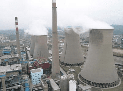 (圖:電廠脫硫現場工作)