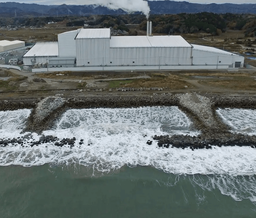 (圖:污水處理泡沫處理現場)