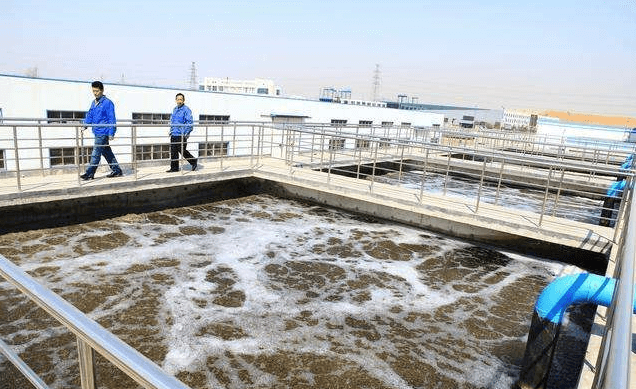 (圖:水處理泡沫池現場)