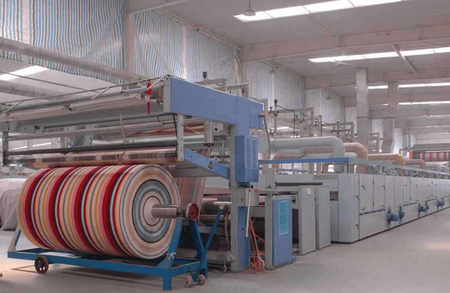 （圖：紡織廠現場工作）