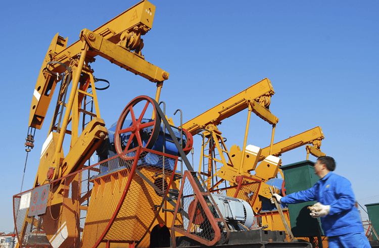 （圖：石油開采現場）